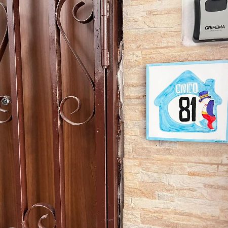 Appartamento Civico 81 Napoli Esterno foto