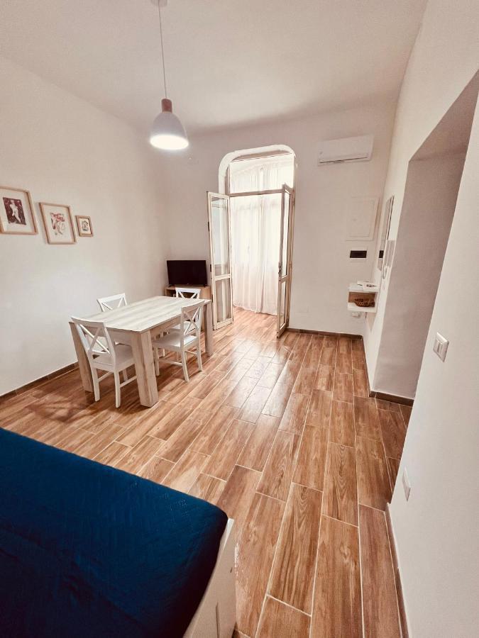 Appartamento Civico 81 Napoli Esterno foto